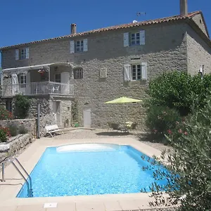 https://mas-de-la-garrigue.hotels-rhonealpes.com