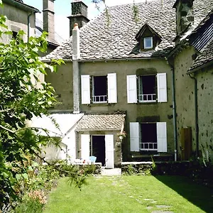 https://chambre-dhotes-la-maison-de-barrouze.hotels-rhonealpes.com
